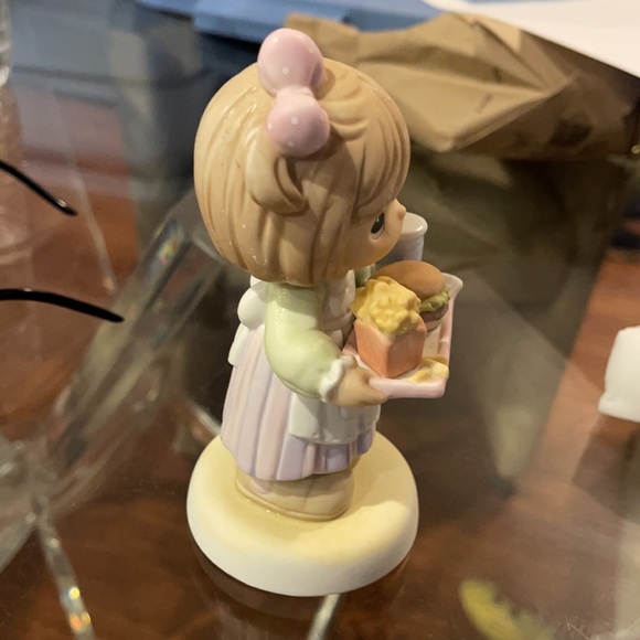 Precious Moments 2001 “Our Friendship Was Made To Order” collectors piece - Picture 5 of 5